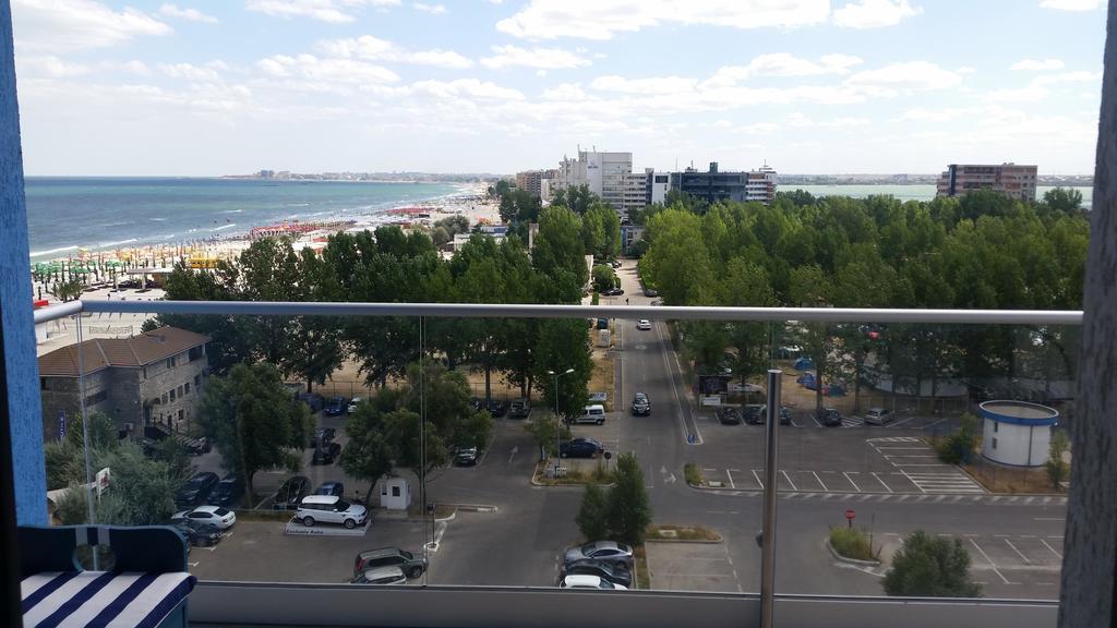 Bluemarina Apartamente Mamaia Ngoại thất bức ảnh